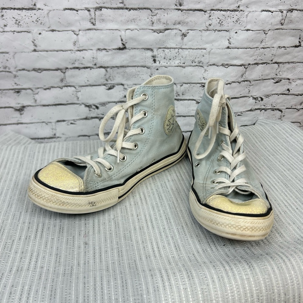 All Star Chuck Taylor Converse | Kids High-Top Sneakers Light Blue and White, 3